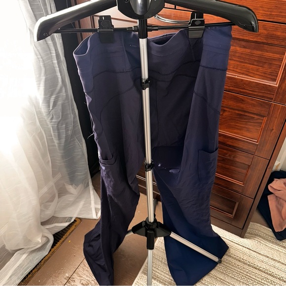 Figs navy flared scrub leggings - Picture 2 of 3